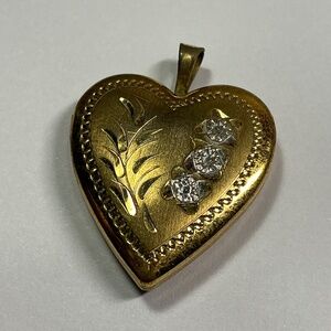 Vintage 14k PPC Gold Filled Etched Heart Shaped Locket. 1” tall